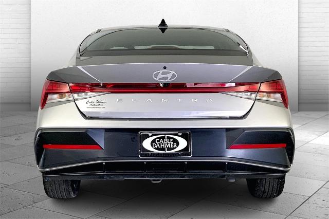 2024 Hyundai ELANTRA Vehicle Photo in Lees Summit, MO 64086