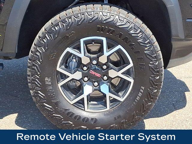 2024 GMC Canyon Vehicle Photo in PAWLING, NY 12564-3219