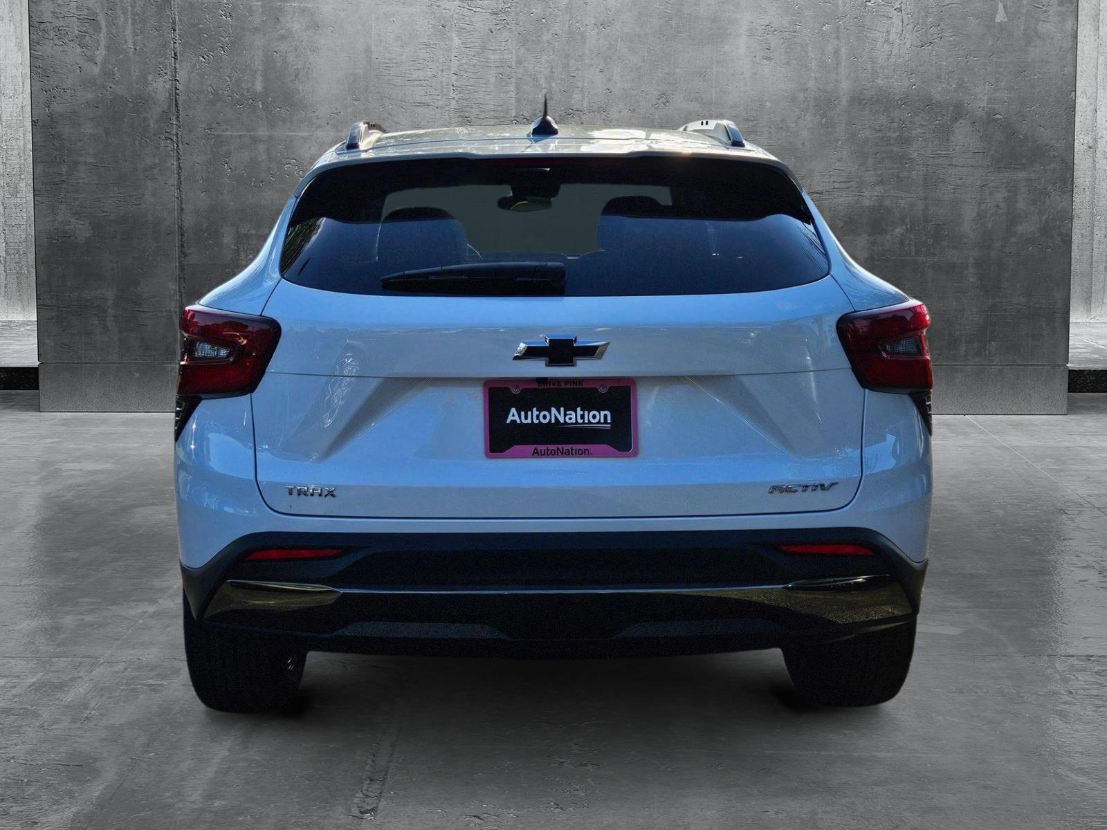 2025 Chevrolet Trax Vehicle Photo in GREENACRES, FL 33463-3207