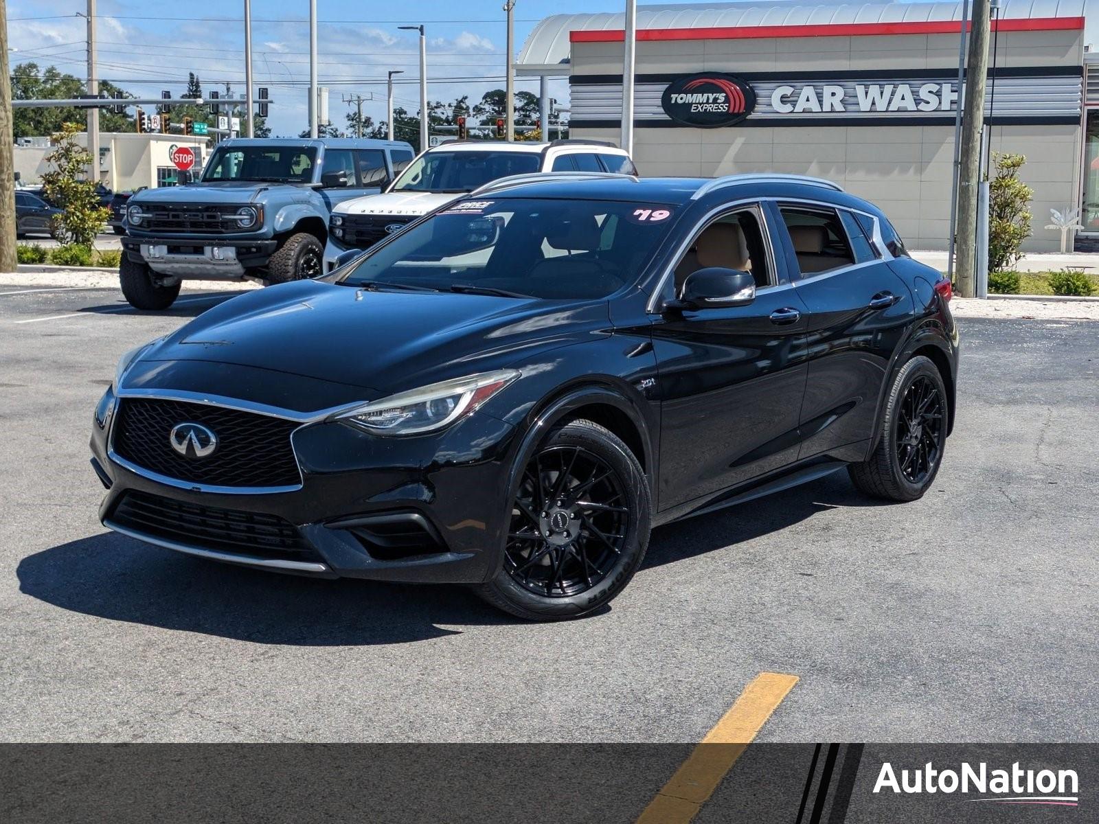 2019 INFINITI QX30 Vehicle Photo in Bradenton, FL 34207