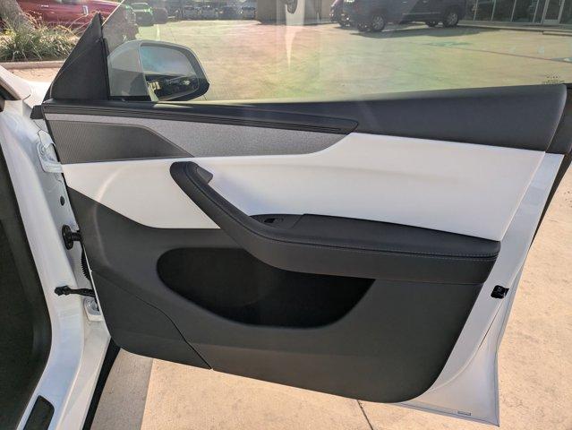 2026 Tesla Model Y Vehicle Photo in SELMA, TX 78154-1460