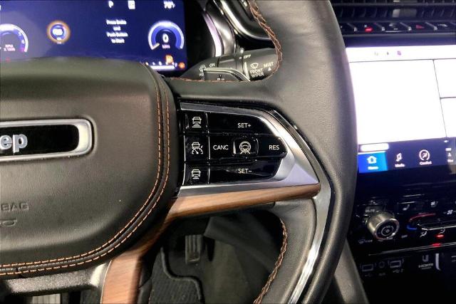 2023 Jeep Grand Cherokee Vehicle Photo in Kansas City, MO 64114