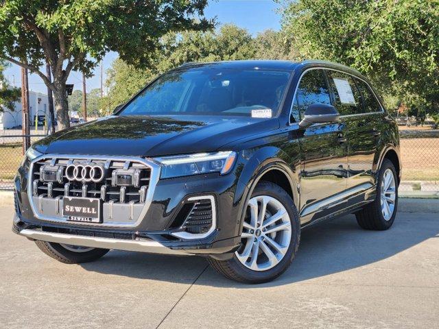 2025 Audi Q7 Vehicle Photo in HOUSTON, TX 77090