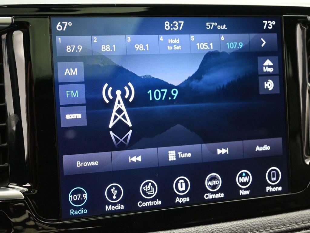 2018 Chrysler Pacifica Vehicle Photo in Marion, IA 52302