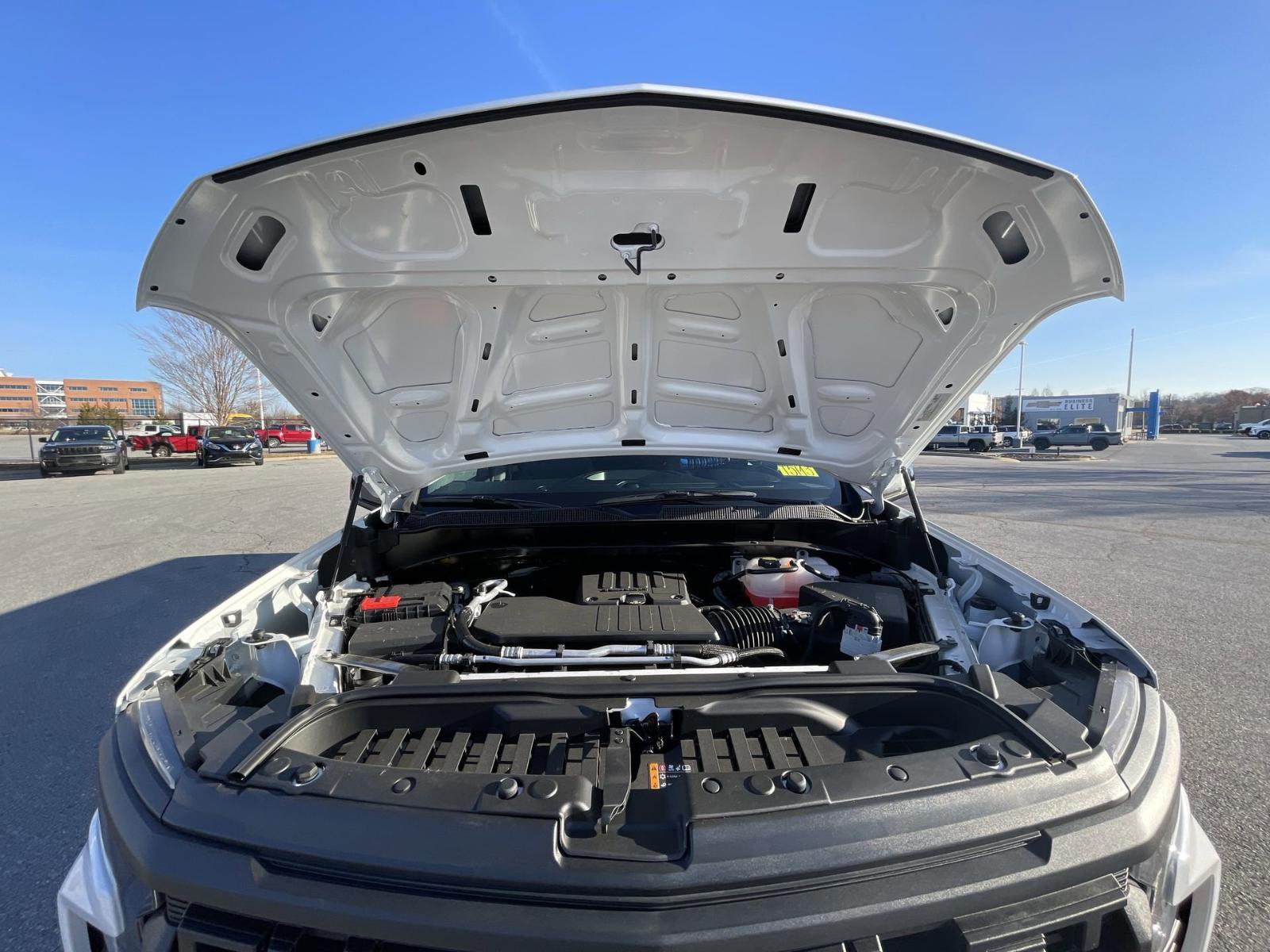 2025 Chevrolet Silverado 1500 Vehicle Photo in BENTONVILLE, AR 72712-4322