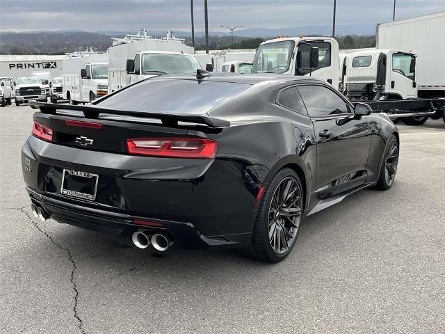 2018 Chevrolet Camaro Vehicle Photo in ALCOA, TN 37701-3235