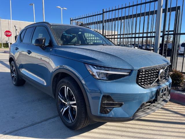 2024 Volvo XC40 Vehicle Photo in Grapevine, TX 76051