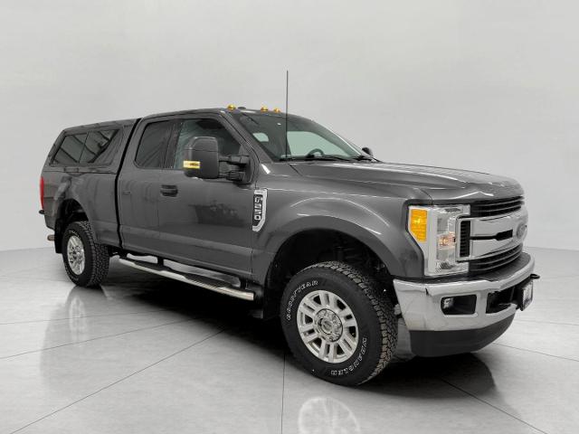 2017 Ford Super Duty F-250 SRW Vehicle Photo in NEENAH, WI 54956-2243