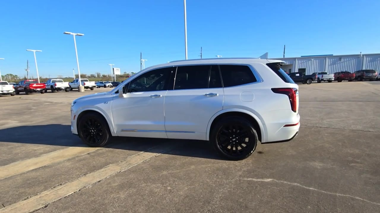 2021 Cadillac XT6 Vehicle Photo in CROSBY, TX 77532-9157