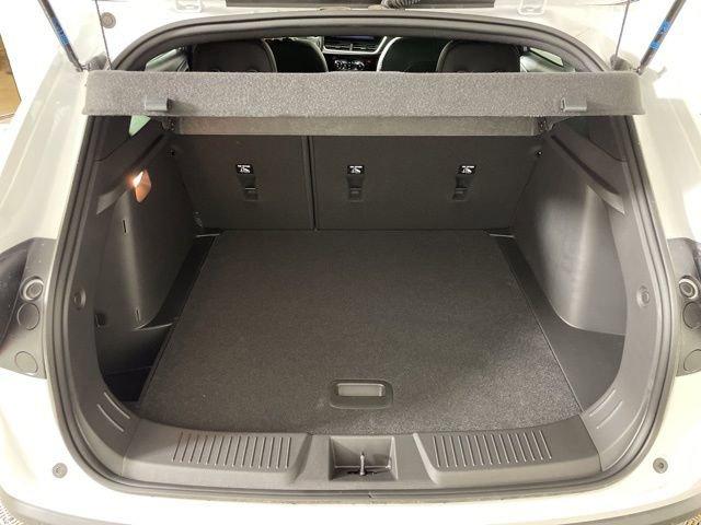 2025 Chevrolet Trax Vehicle Photo in PHOENIX, AZ 85014-3381