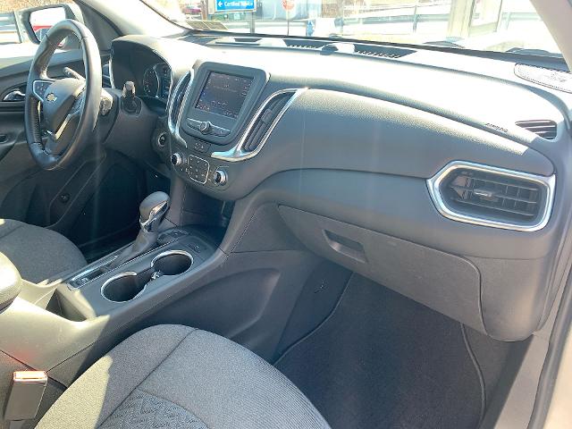 2022 Chevrolet Equinox Vehicle Photo in MOON TOWNSHIP, PA 15108-2571