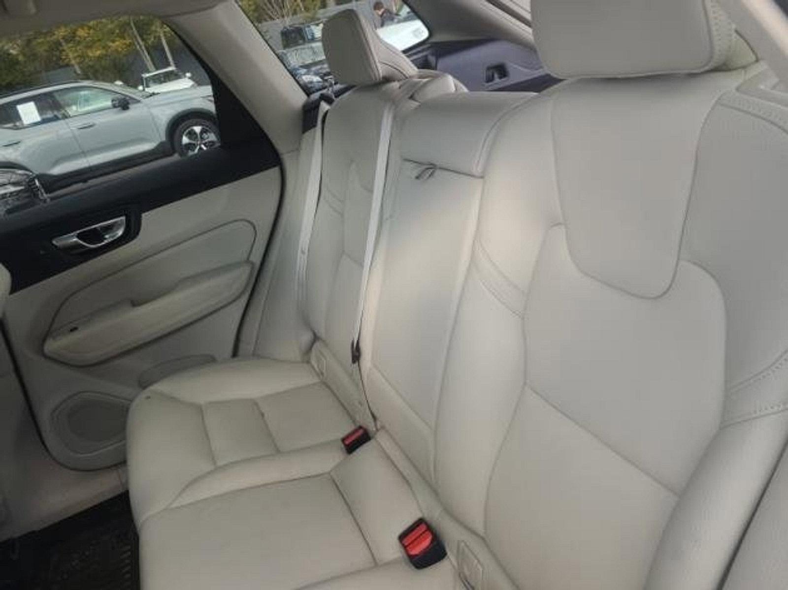 2022 Volvo XC60 Vehicle Photo in Trevose, PA 19053