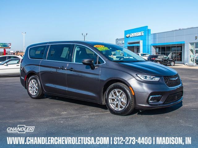 2023 Chrysler Pacifica Vehicle Photo in MADISON, IN 47250-1611