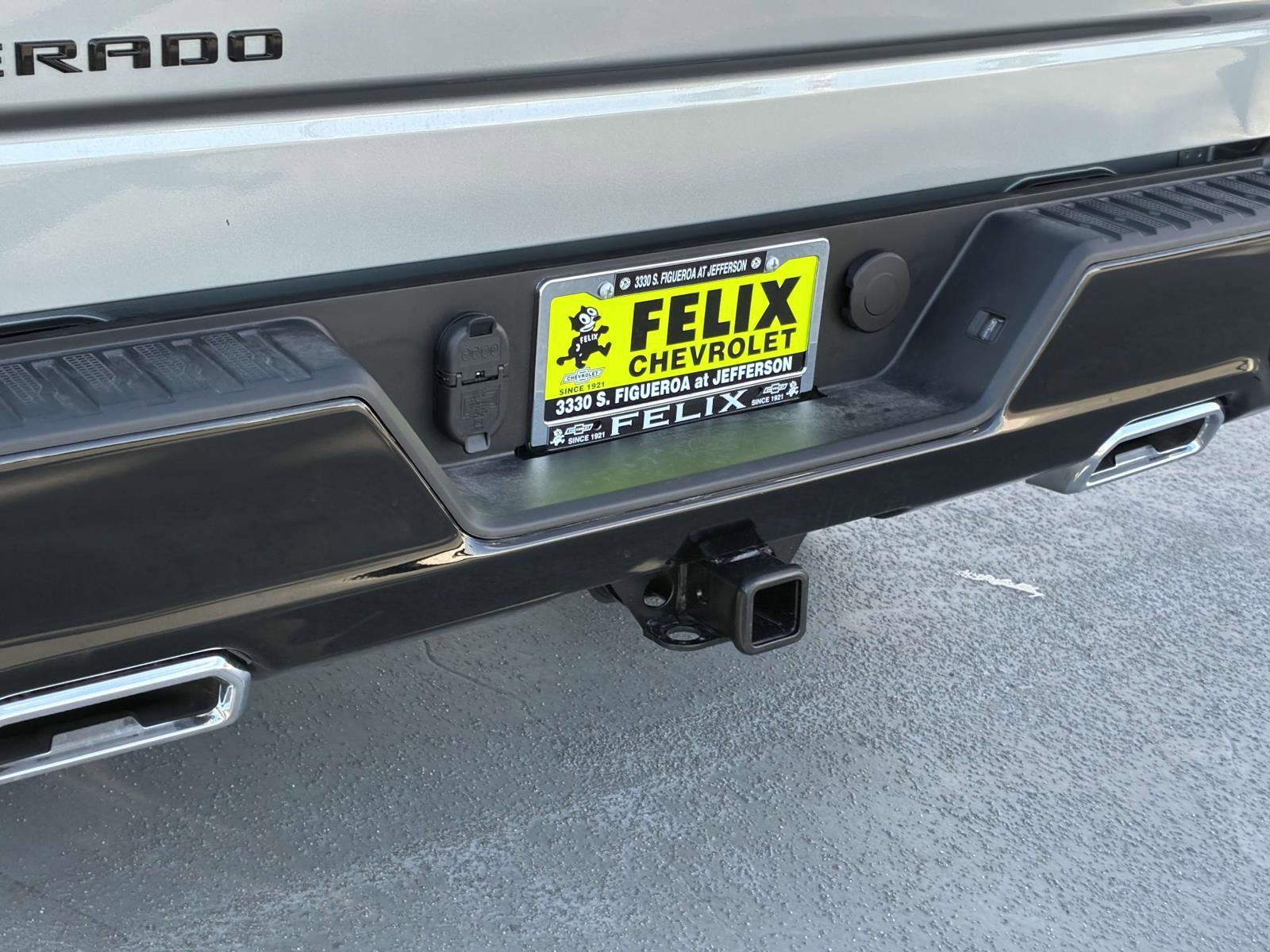 2025 Chevrolet Silverado 1500 Vehicle Photo in LOS ANGELES, CA 90007-3794