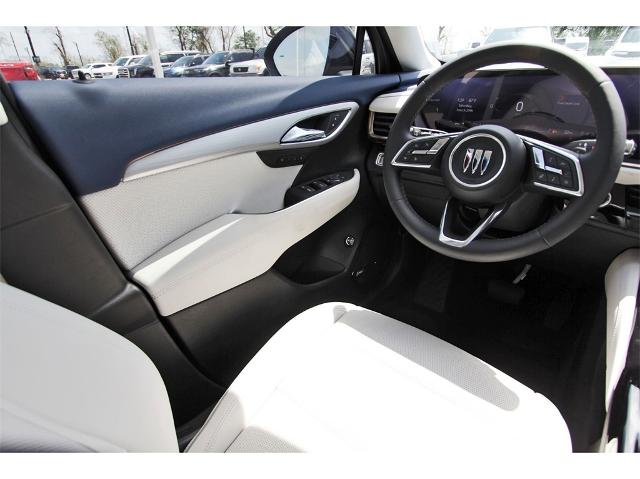2025 Buick Envision Vehicle Photo in ROSENBERG, TX 77471-5675