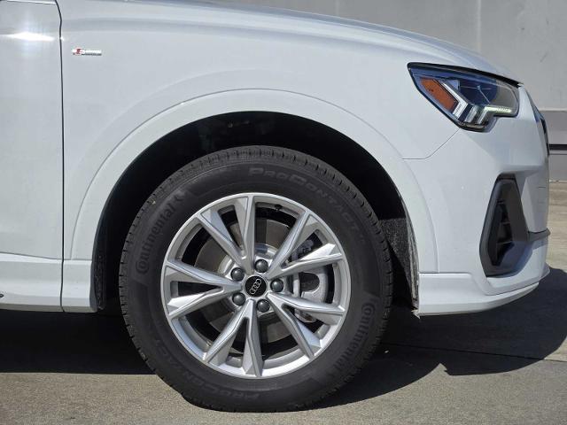 2025 Audi Q3 Vehicle Photo in SUGAR LAND, TX 77478