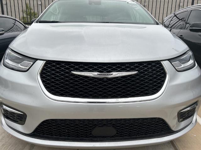 2024 Chrysler Pacifica Vehicle Photo in San Antonio, TX 78230