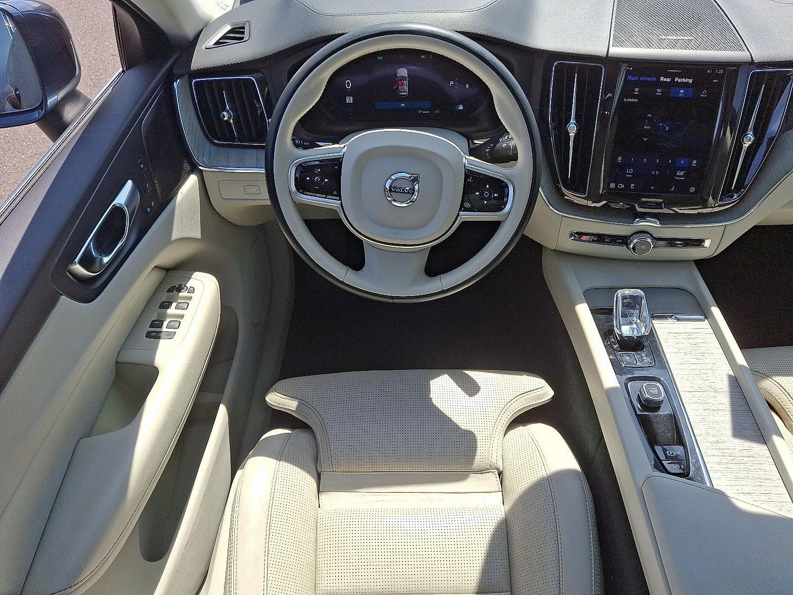 2023 Volvo XC60 Vehicle Photo in Trevose, PA 19053