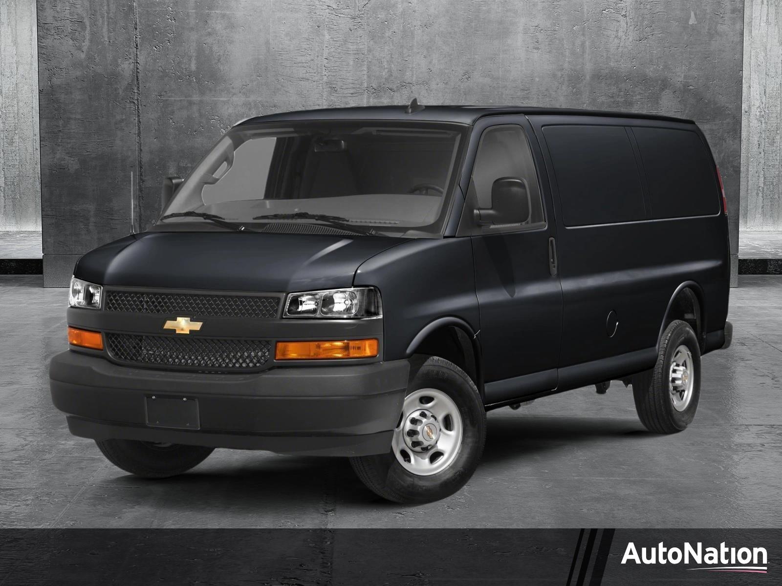 2025 Chevrolet Express Cargo 2500 Vehicle Photo in PEMBROKE PINES, FL 33024-6534