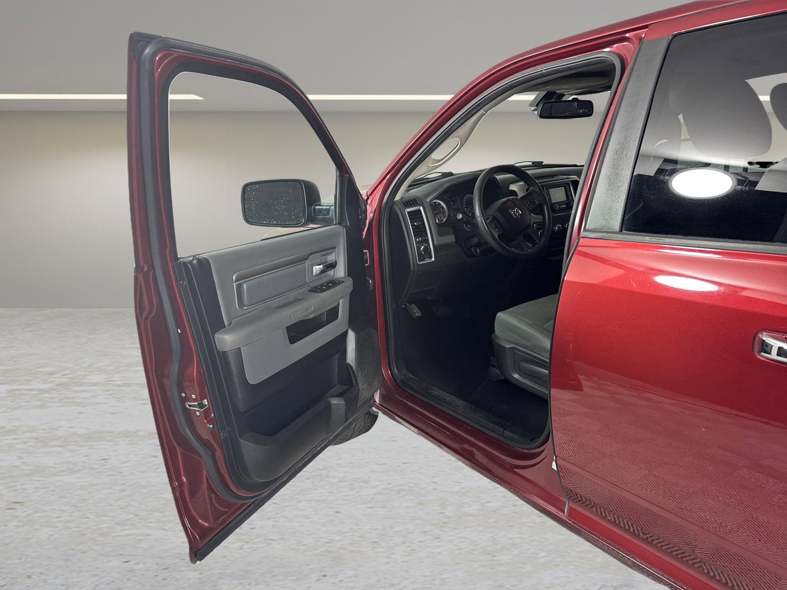 2015 Ram 1500 Vehicle Photo in GEORGETOWN, TX 78626-7508