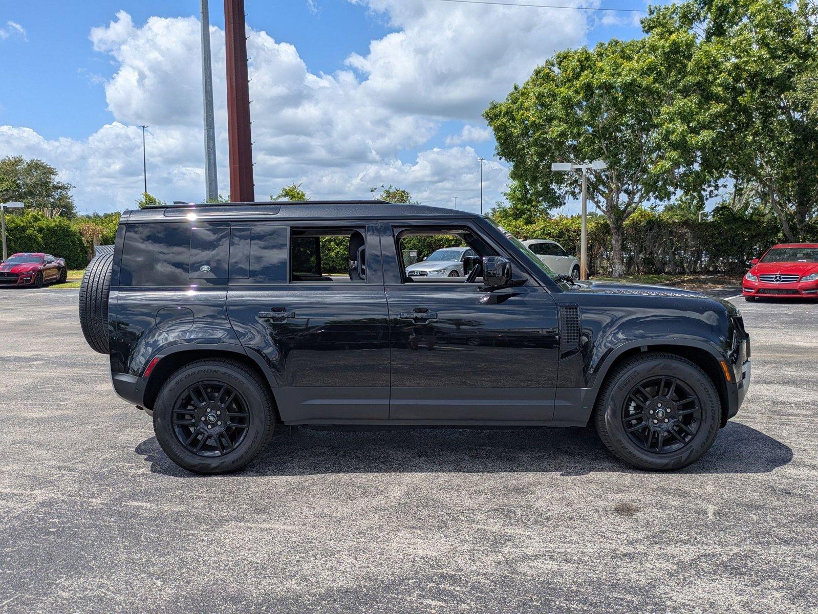2024 Land Rover Defender Vehicle Photo in Sanford, FL 32771