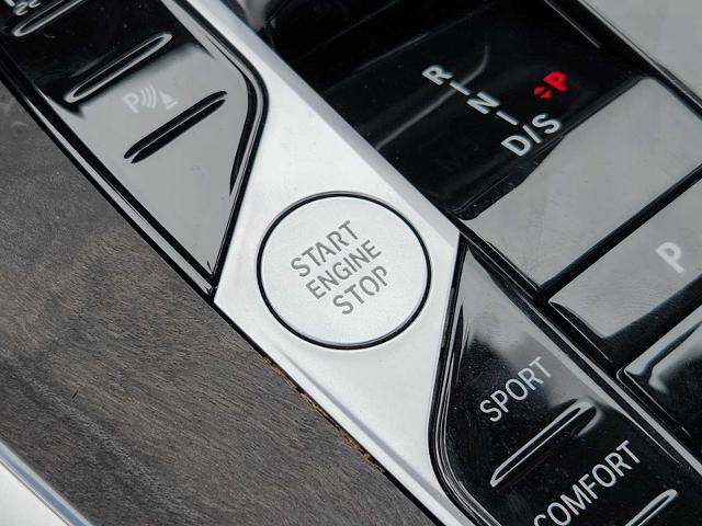 2024 BMW X7 xDrive40i Vehicle Photo in PLANO, TX 75024