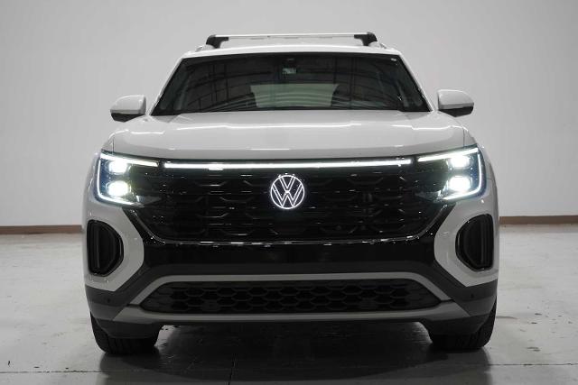 2024 Volkswagen Atlas Cross Sport Vehicle Photo in GRAPEVINE, TX 76051