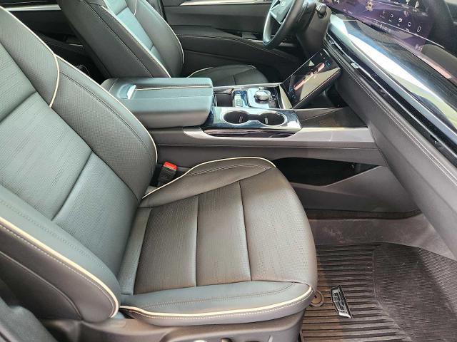 2025 Cadillac Escalade Vehicle Photo in HOUSTON, TX 77079