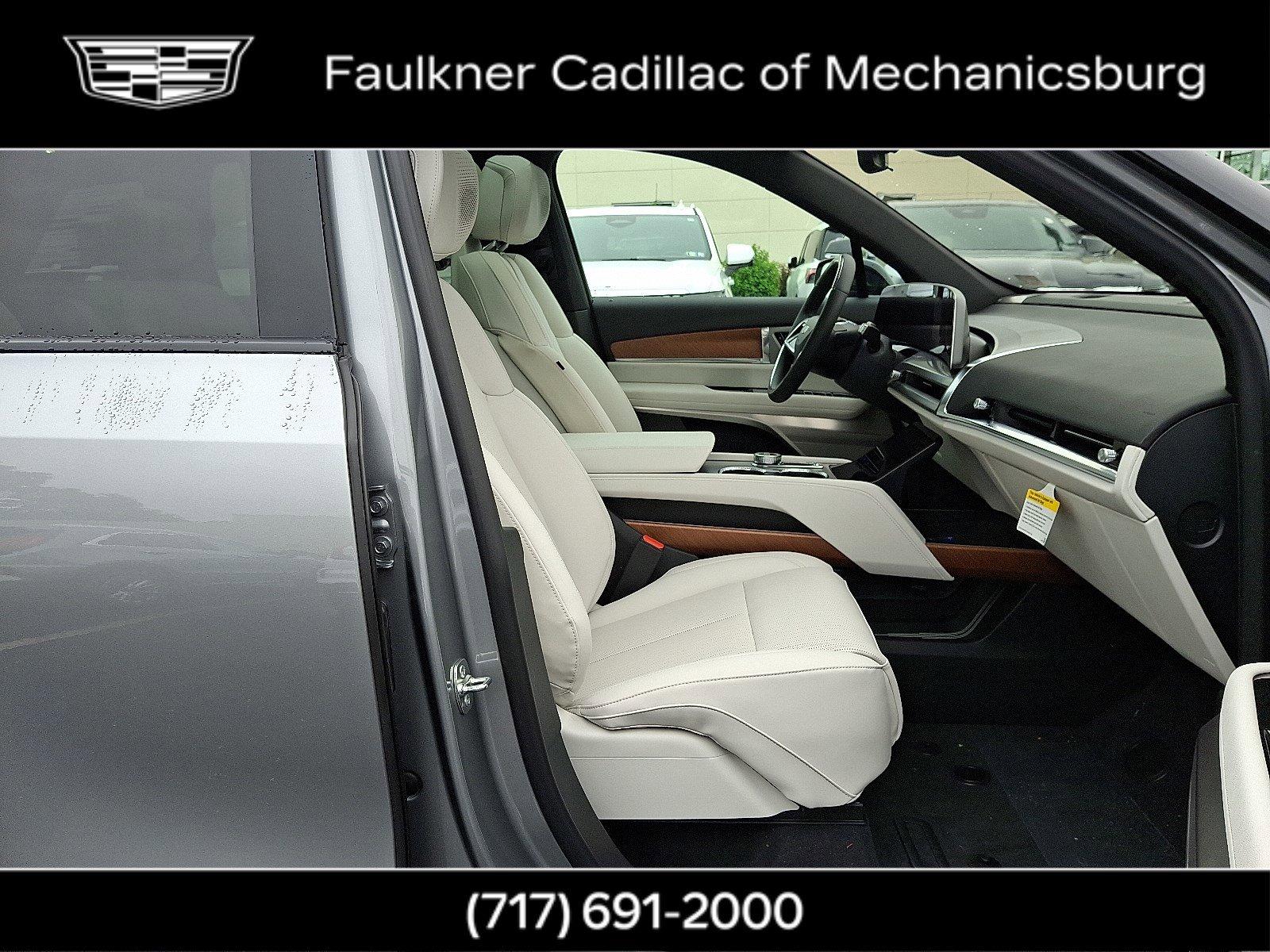 2026 Cadillac VISTIQ Vehicle Photo in MECHANICSBURG, PA 17050-1707