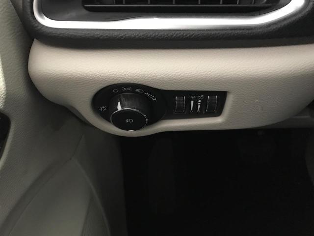 2023 Chrysler Pacifica Vehicle Photo in Kaukauna, WI 54130
