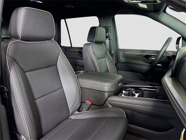 2025 Chevrolet Tahoe Vehicle Photo in PUYALLUP, WA 98371-4149