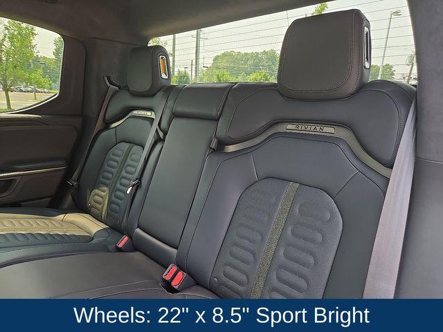 2025 Rivian R1T Vehicle Photo in WATERTOWN, CT 06795-3318