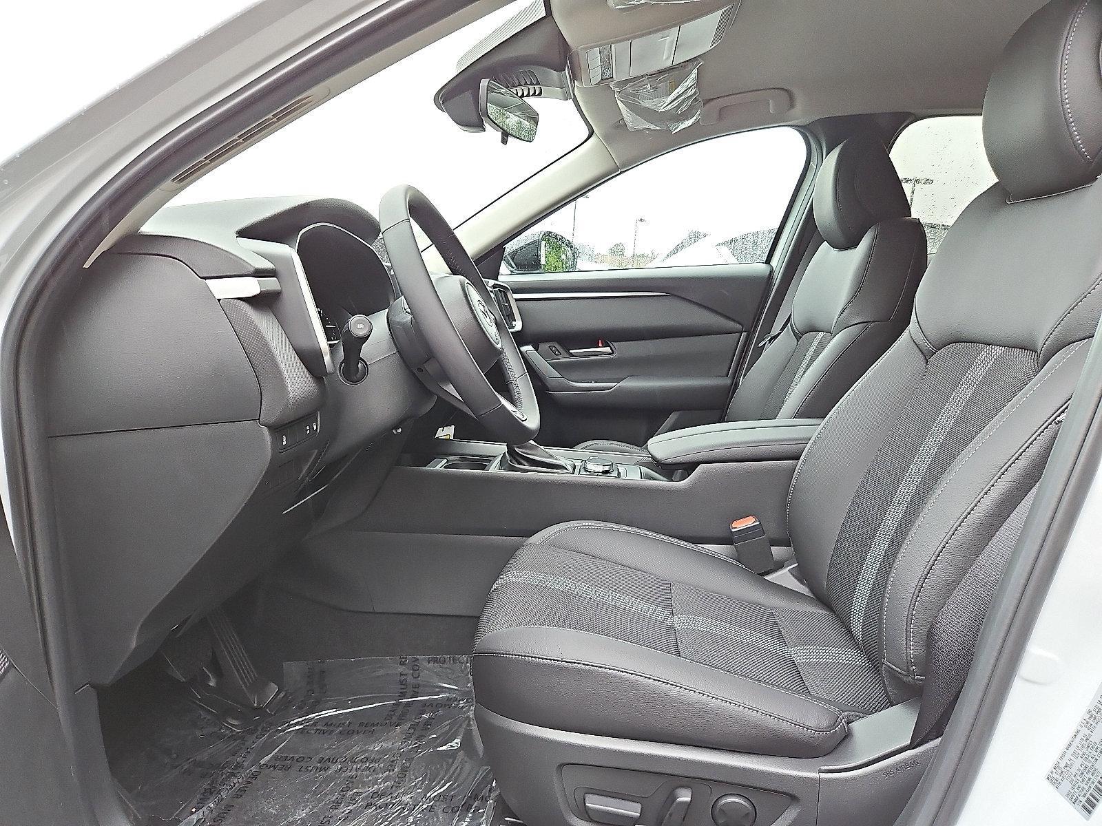 2025 Mazda CX-50 Hybrid Vehicle Photo in Trevose, PA 19053