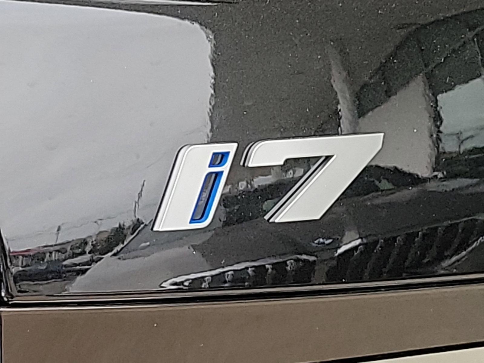 2024 BMW i7 Vehicle Photo in Lancaster, PA 17601