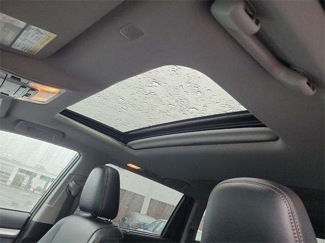 2019 Toyota Highlander Vehicle Photo in New Bloomfield, PA 17068