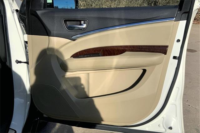 2017 Acura MDX Vehicle Photo in KANSAS CITY, MO 64114-4545