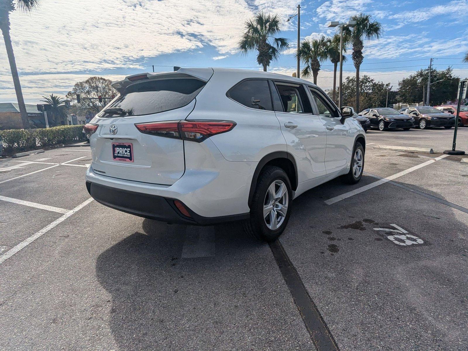 2022 Toyota Highlander Vehicle Photo in Winter Park, FL 32792