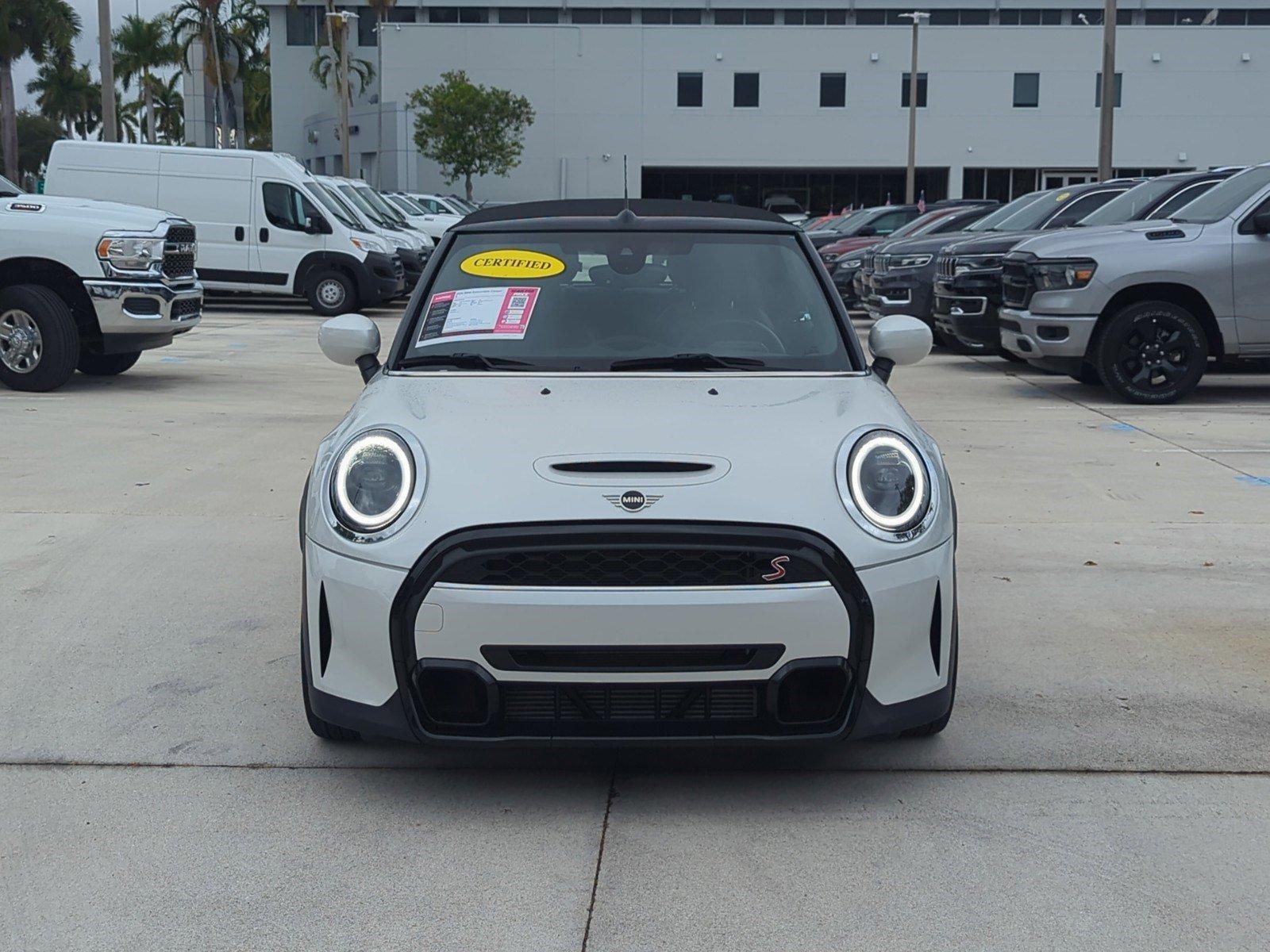 2024 MINI Cooper S Convertible Vehicle Photo in Pembroke Pines, FL 33027