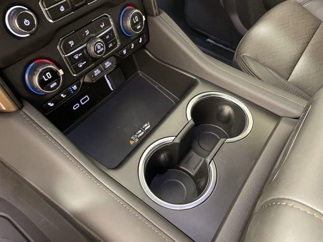 2024 Chevrolet Tahoe Vehicle Photo in PHOENIX, AZ 85014-3381