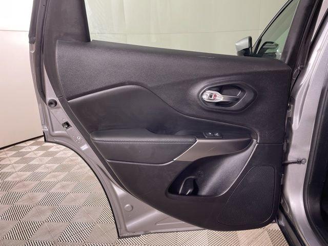 2020 Jeep Cherokee Vehicle Photo in PHOENIX, AZ 85014-3381