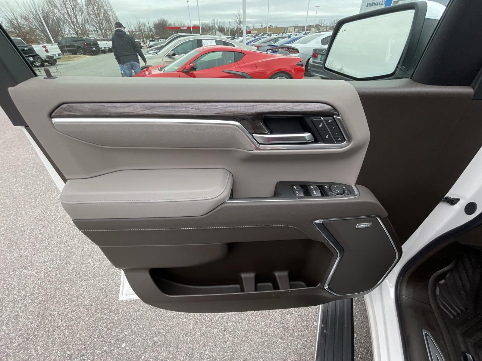2025 Chevrolet Silverado 1500 Vehicle Photo in BENTONVILLE, AR 72712-4322