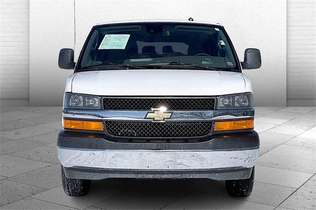 2022 Chevrolet Express Passenger Vehicle Photo in INDEPENDENCE, MO 64055-1314