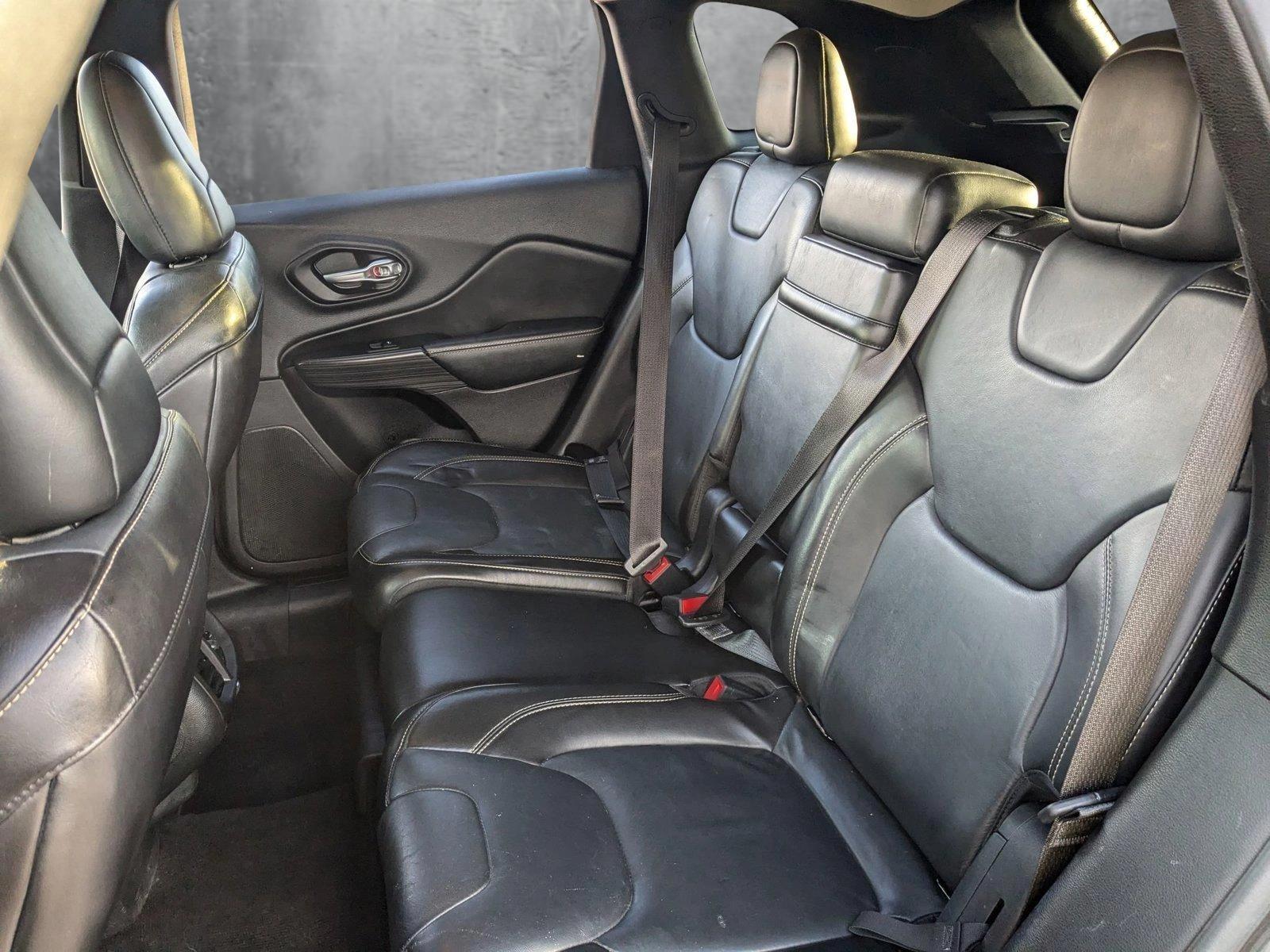 2015 Jeep Cherokee Vehicle Photo in Cockeysville, MD 21030-2508
