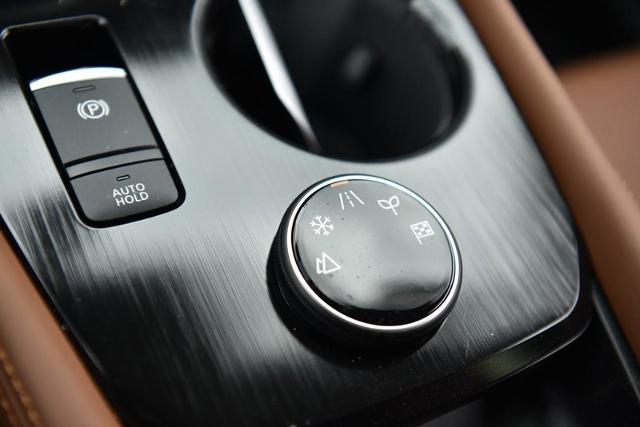 2025 Nissan Rogue Vehicle Photo in Ballwin, MO 63011