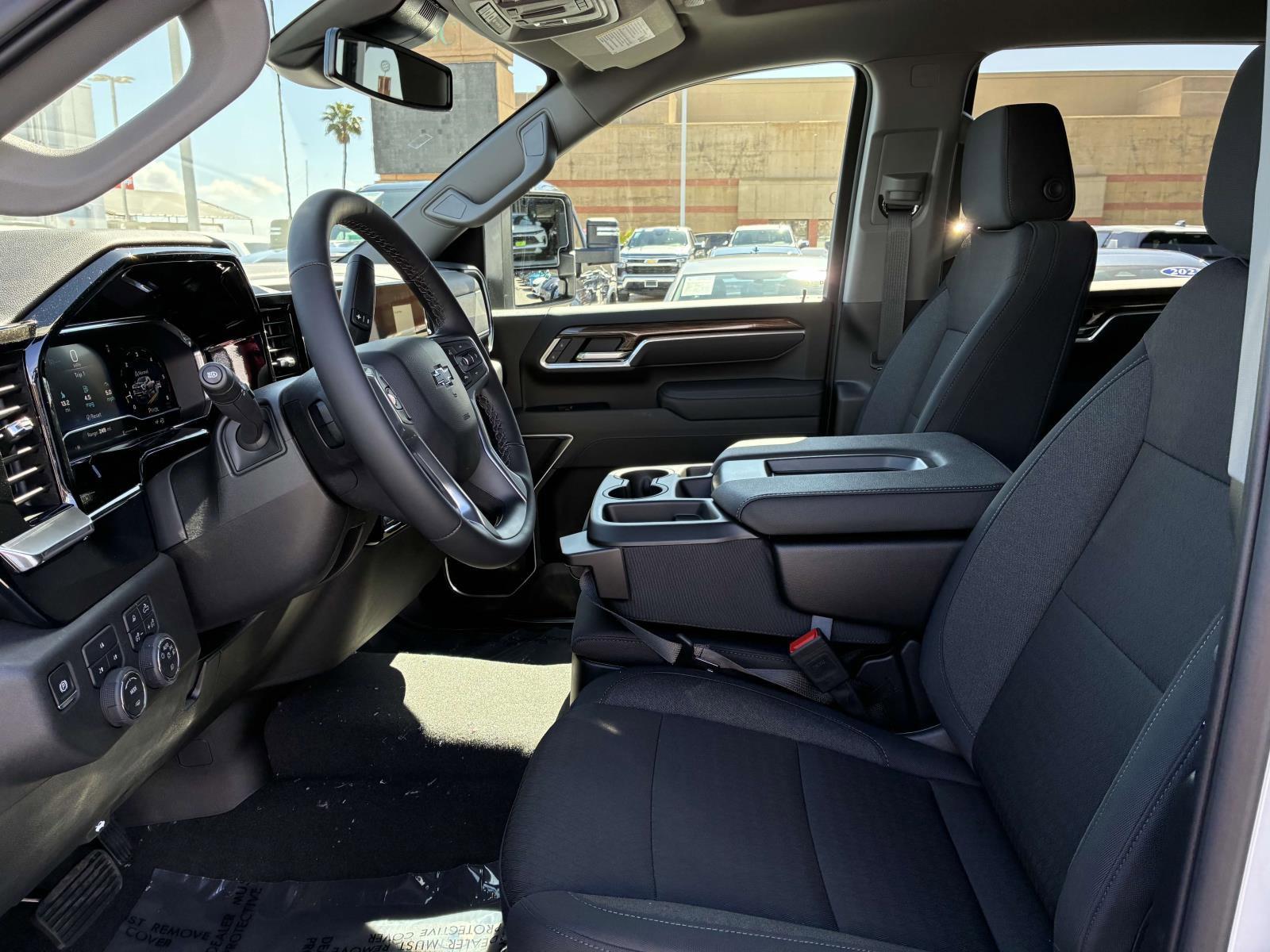 2025 Chevrolet Silverado 2500 HD Vehicle Photo in LOS ANGELES, CA 90007-3794