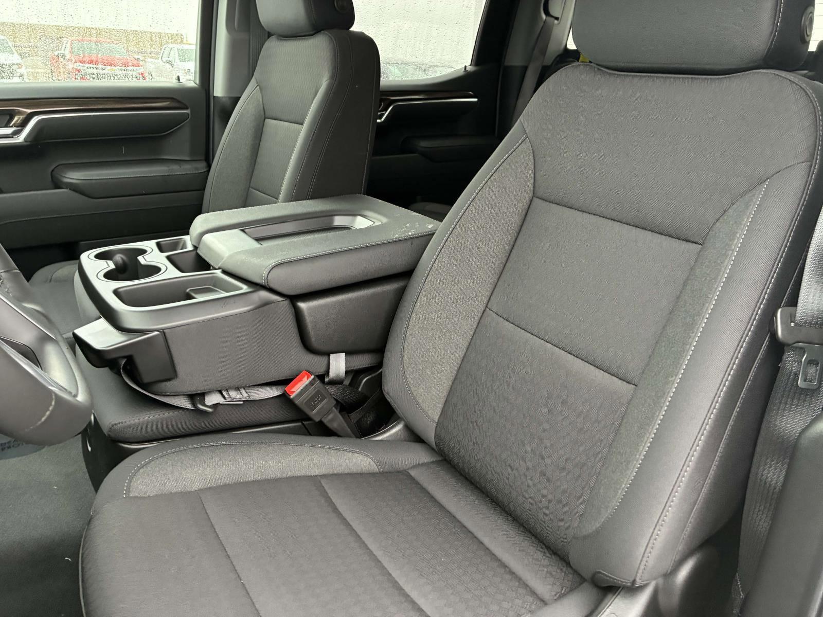 2025 Chevrolet Silverado 1500 Vehicle Photo in LOS ANGELES, CA 90007-3794