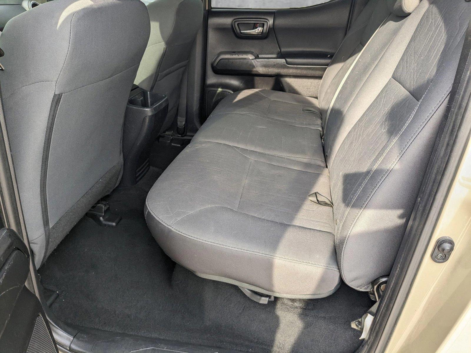 2019 Toyota Tacoma 2WD Vehicle Photo in Davie, FL 33331
