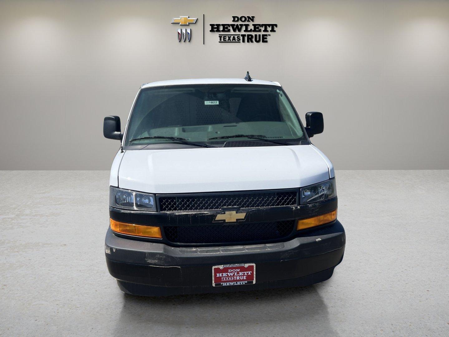 2025 Chevrolet Express Cargo 2500 Vehicle Photo in GEORGETOWN, TX 78626-7508