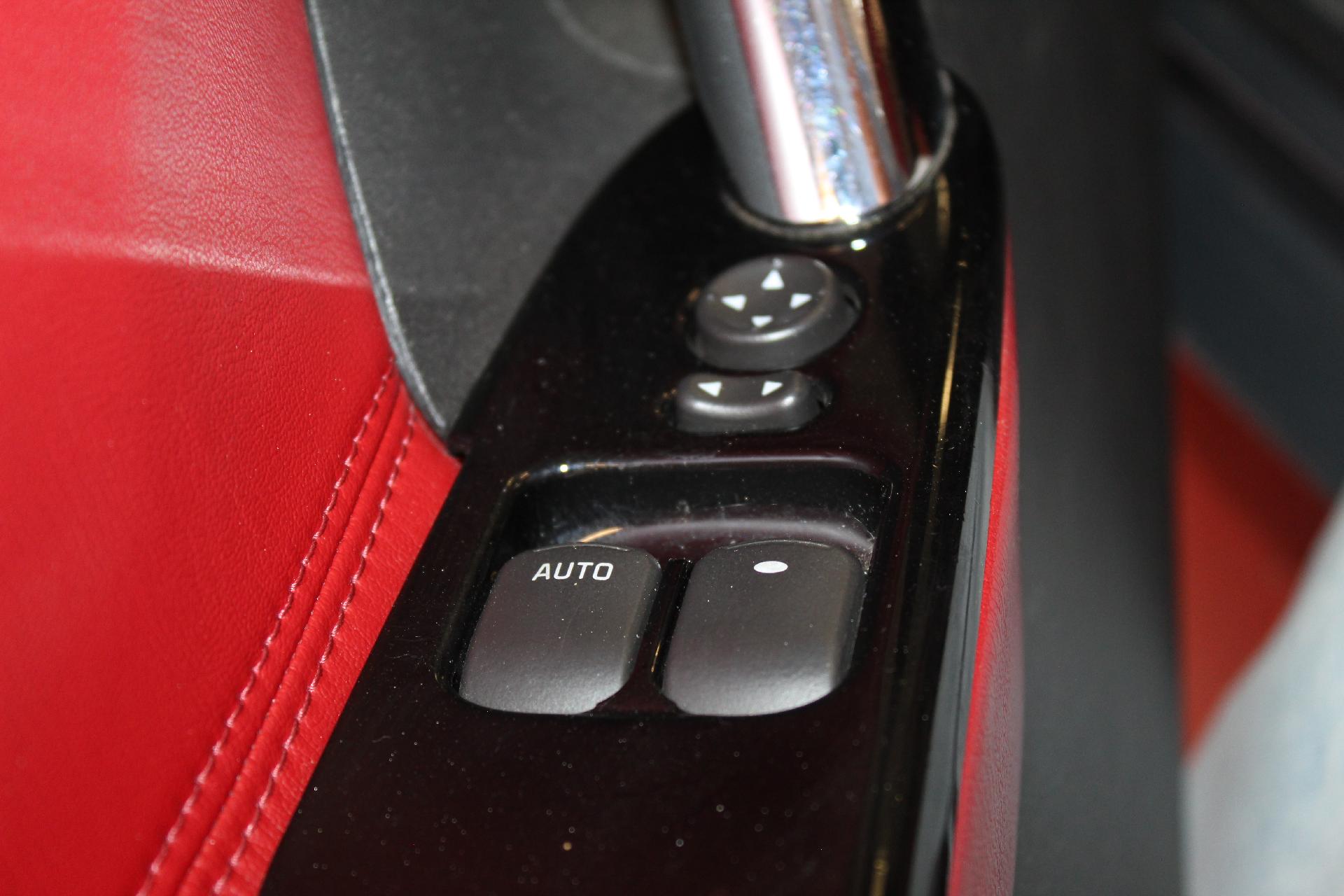 2008 Saturn Sky Vehicle Photo in NORTHAMPTON, MA 01060-1120