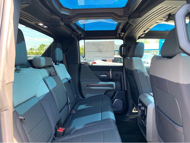 2025 GMC HUMMER EV Pickup Vehicle Photo in BEAUFORT, SC 29906-4218